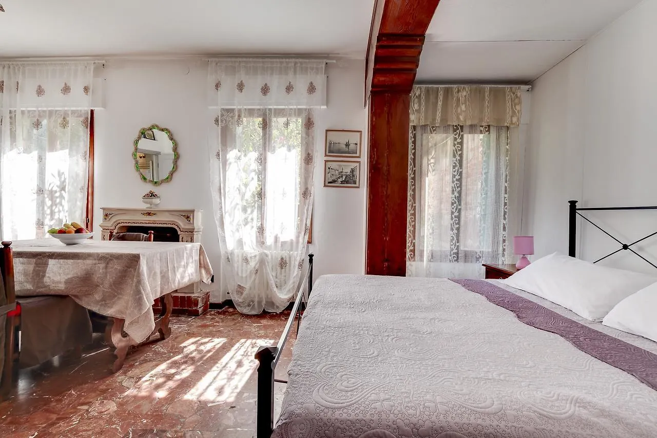 Bed and Breakfast Casa Di Sara Venezia Bed & Breakfast