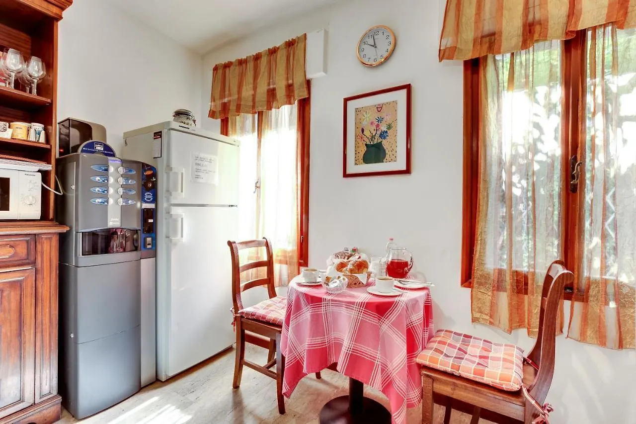 Casa Di Sara Bed & Breakfast Venice Italy