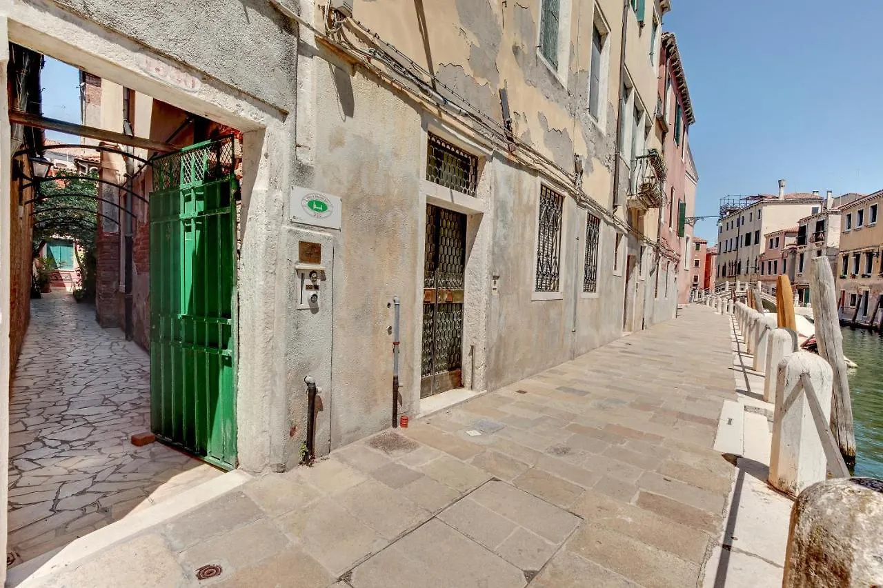 Casa Di Sara Bed & Breakfast Venice Italy